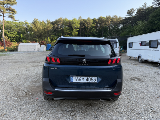 [+Cars]   ̺йи SUV ο  `Ǫ 5008`